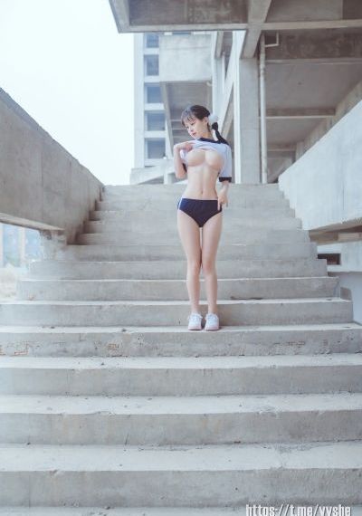年轻的保姆6