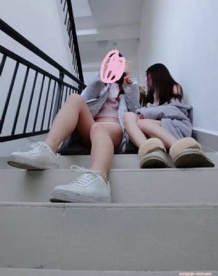 《高校教师》